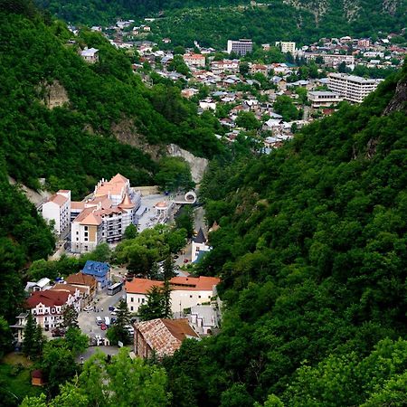 Borjomi Classic Hotel Exterior foto